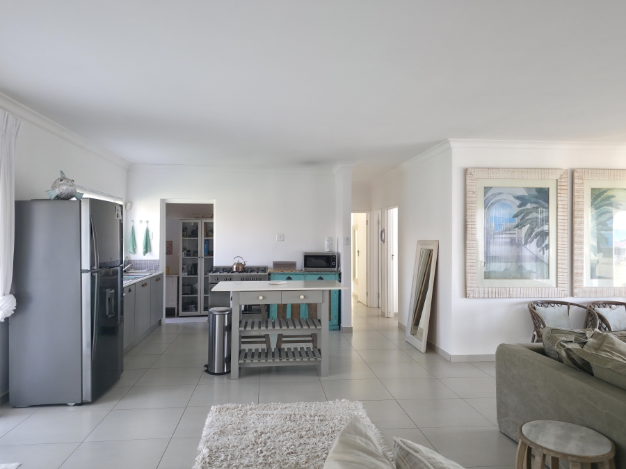 3 Bedroom Property for Sale in Wavecrest Eastern Cape